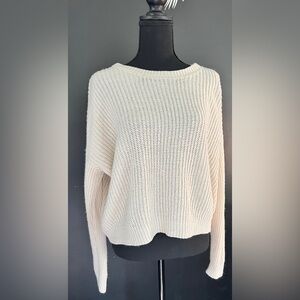 Forever 21 Women’s Long Sleeve Ivory Cropped Sweater Size Medium